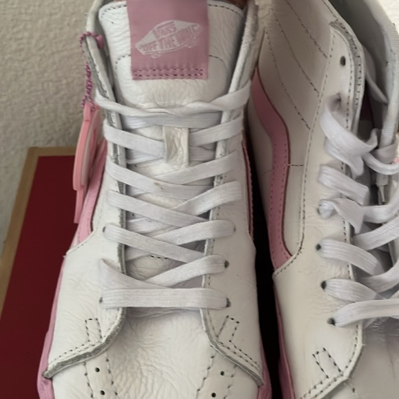 Size 8.5  VANS Barbie x Sk8- Tapered Stackform High White Pink - Picture 6 of 12